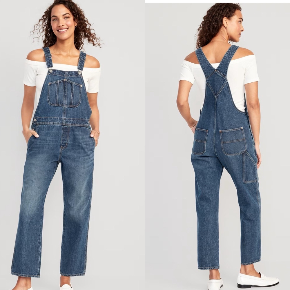 Old Navy blue slouchy straight jean overall. Size 6